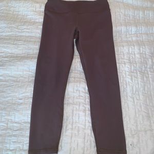 Mid-Rise Powerhold Capri Fabletics leggings